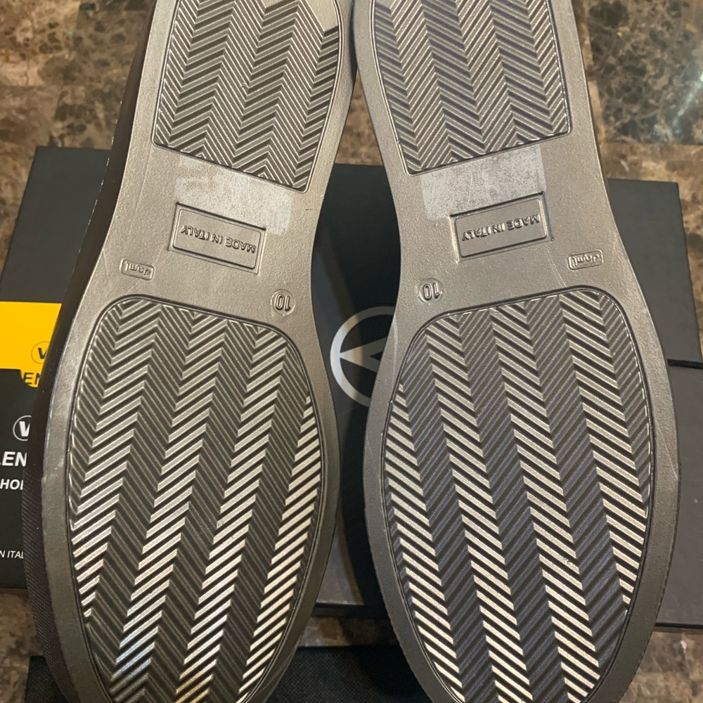 Valentino by Mario Valentino Dalia Luxe Platform Sneakers Pewter SZ 10 Brand New - Picture 10 of 16